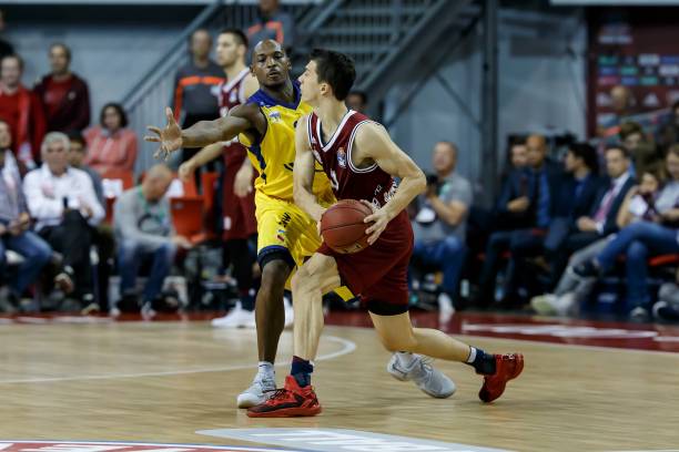 步行者的 步行者的